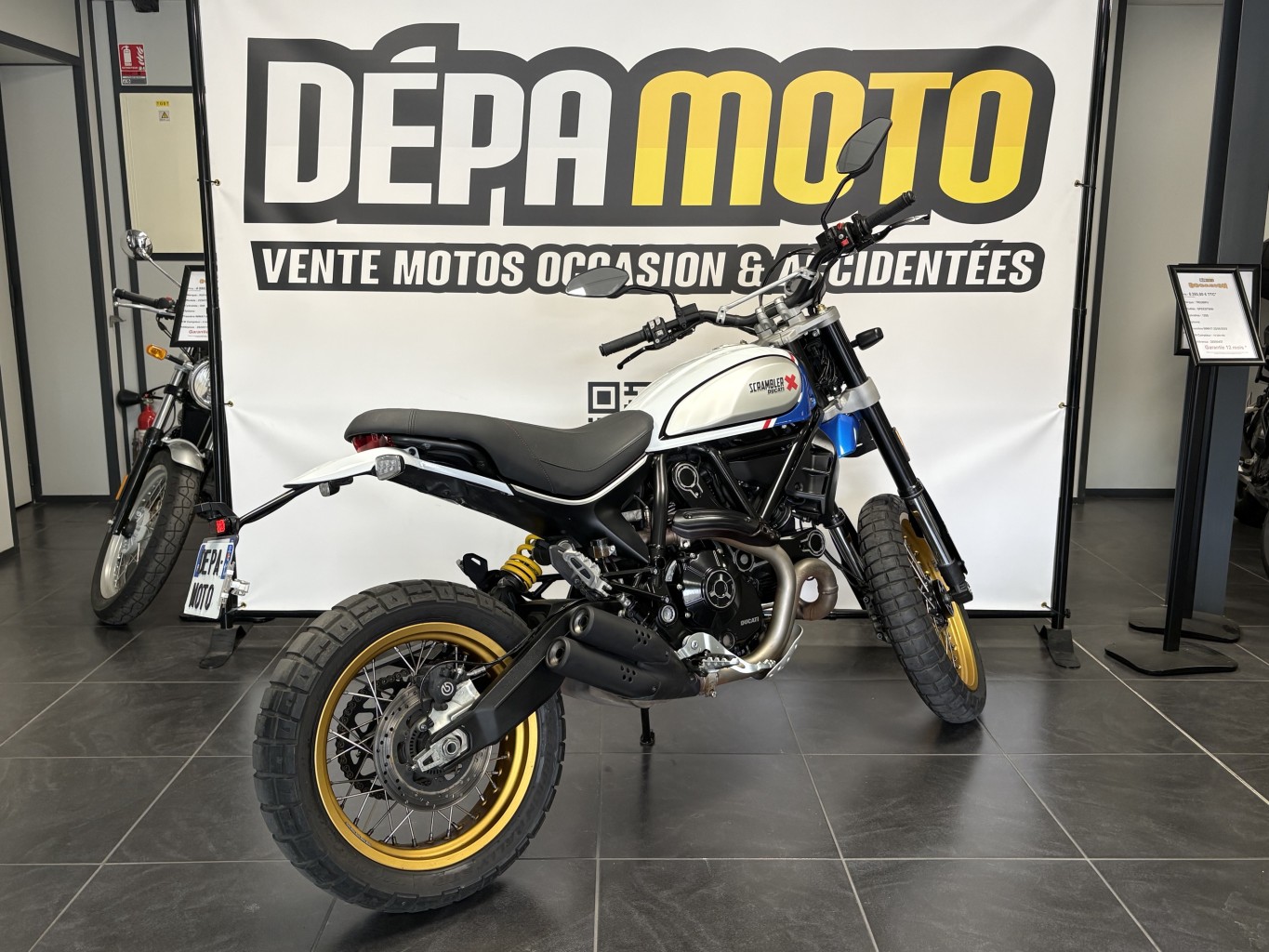 moto d’occasion DUCATISCRAMBLER 800 DESERT SLED