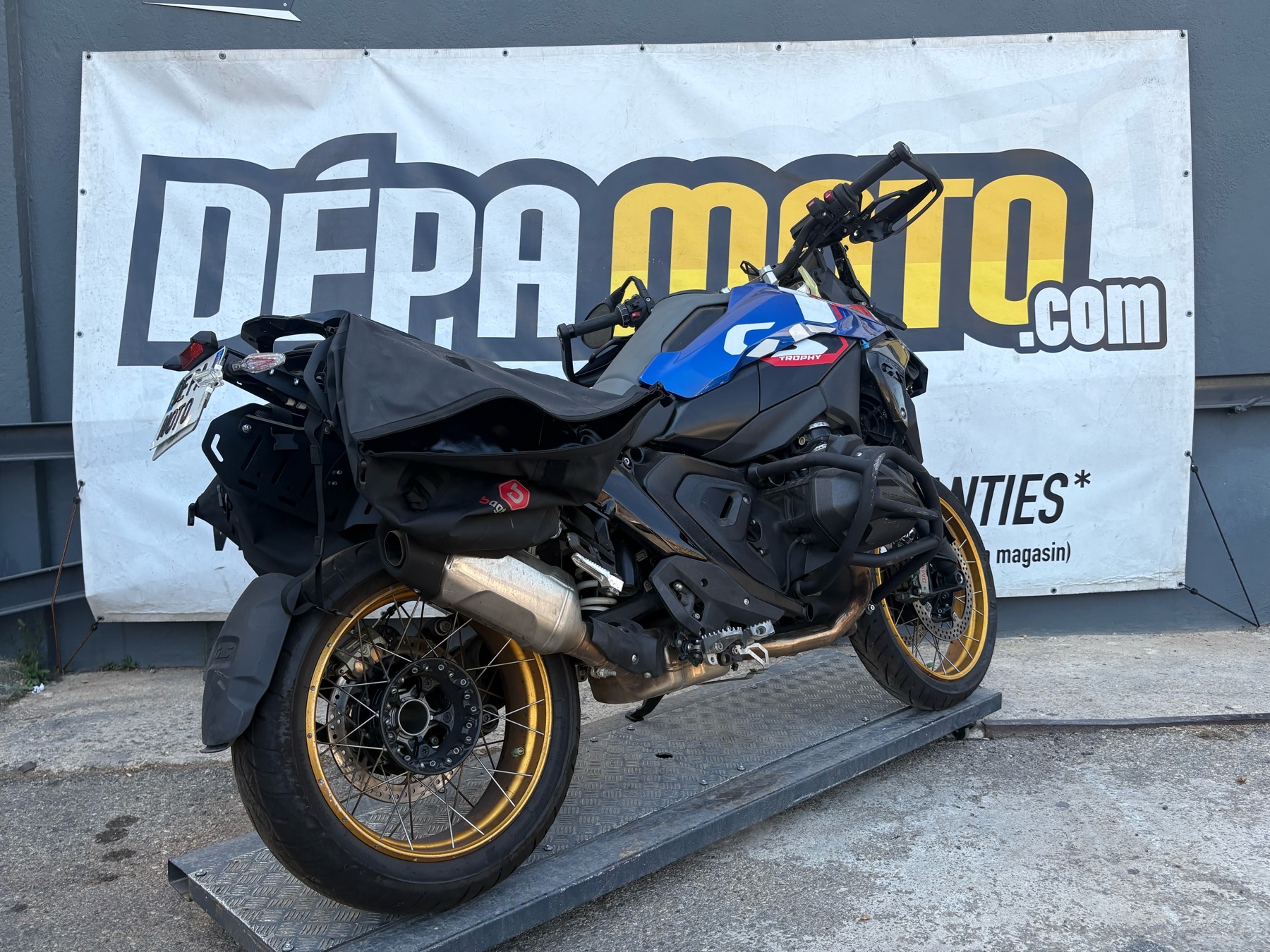 moto accidentée BMWR1300GS