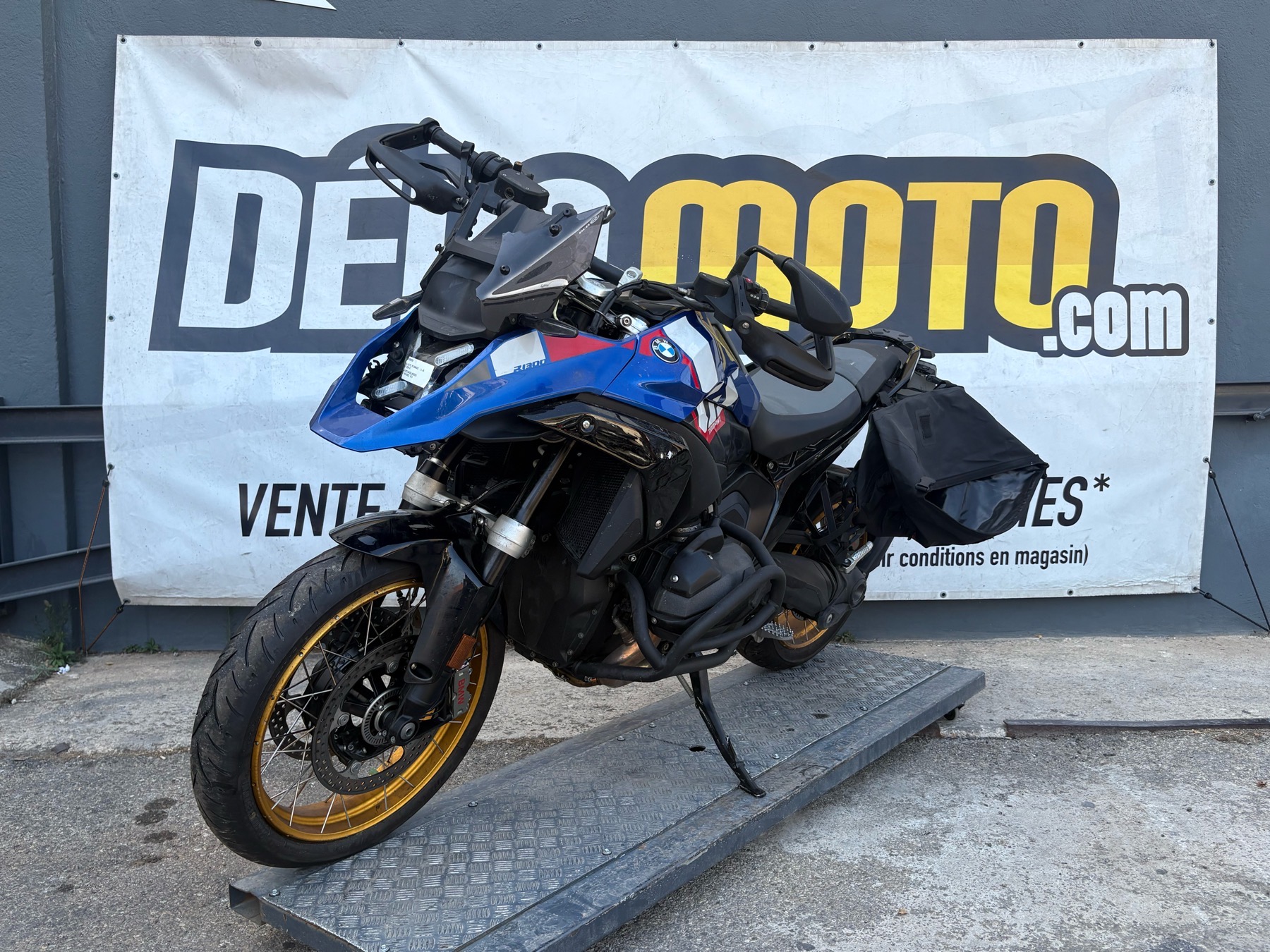 moto accidentée BMWR1300GS