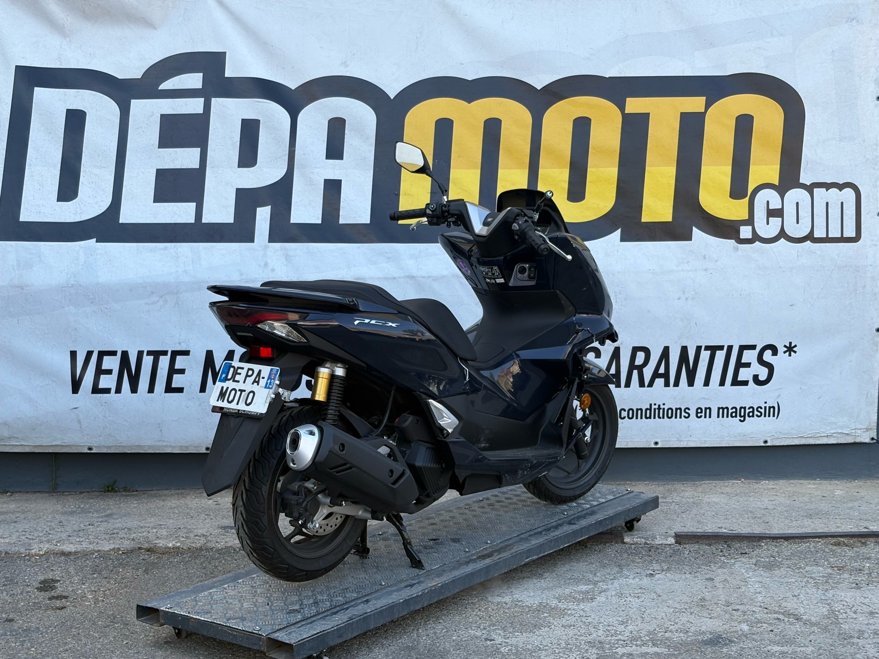 moto accidentée HONDA  PCX 125