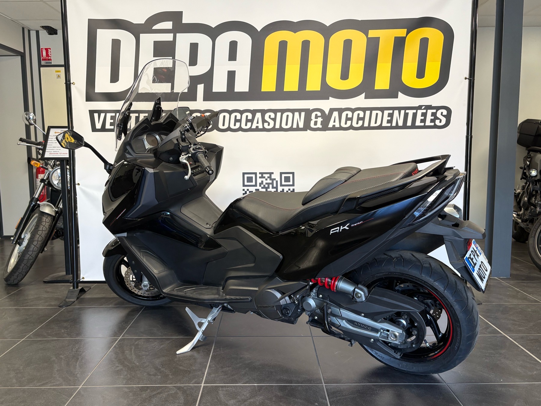 moto d’occasion KYMCOAK 550