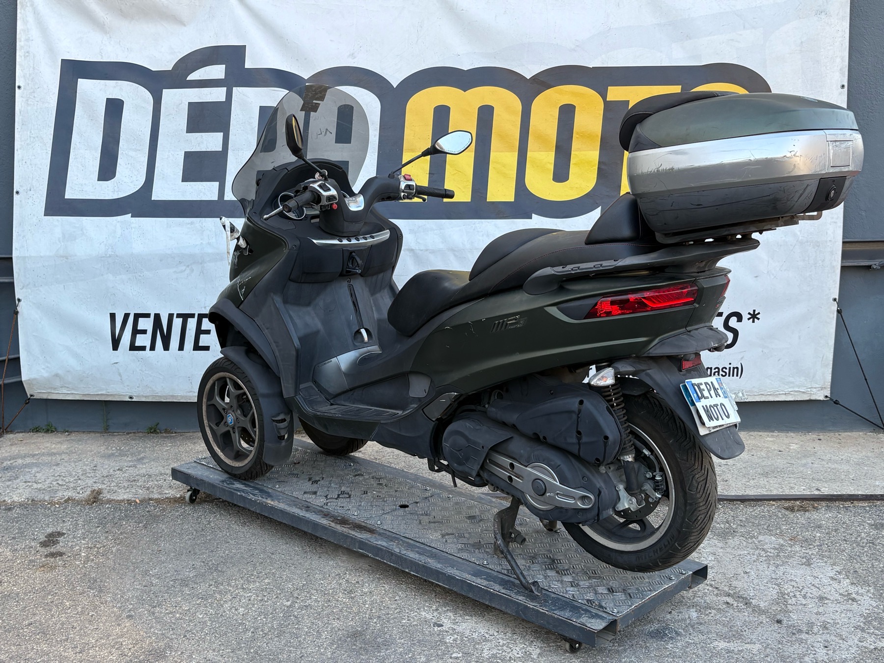 moto accidentée PIAGGIO  MP3 500