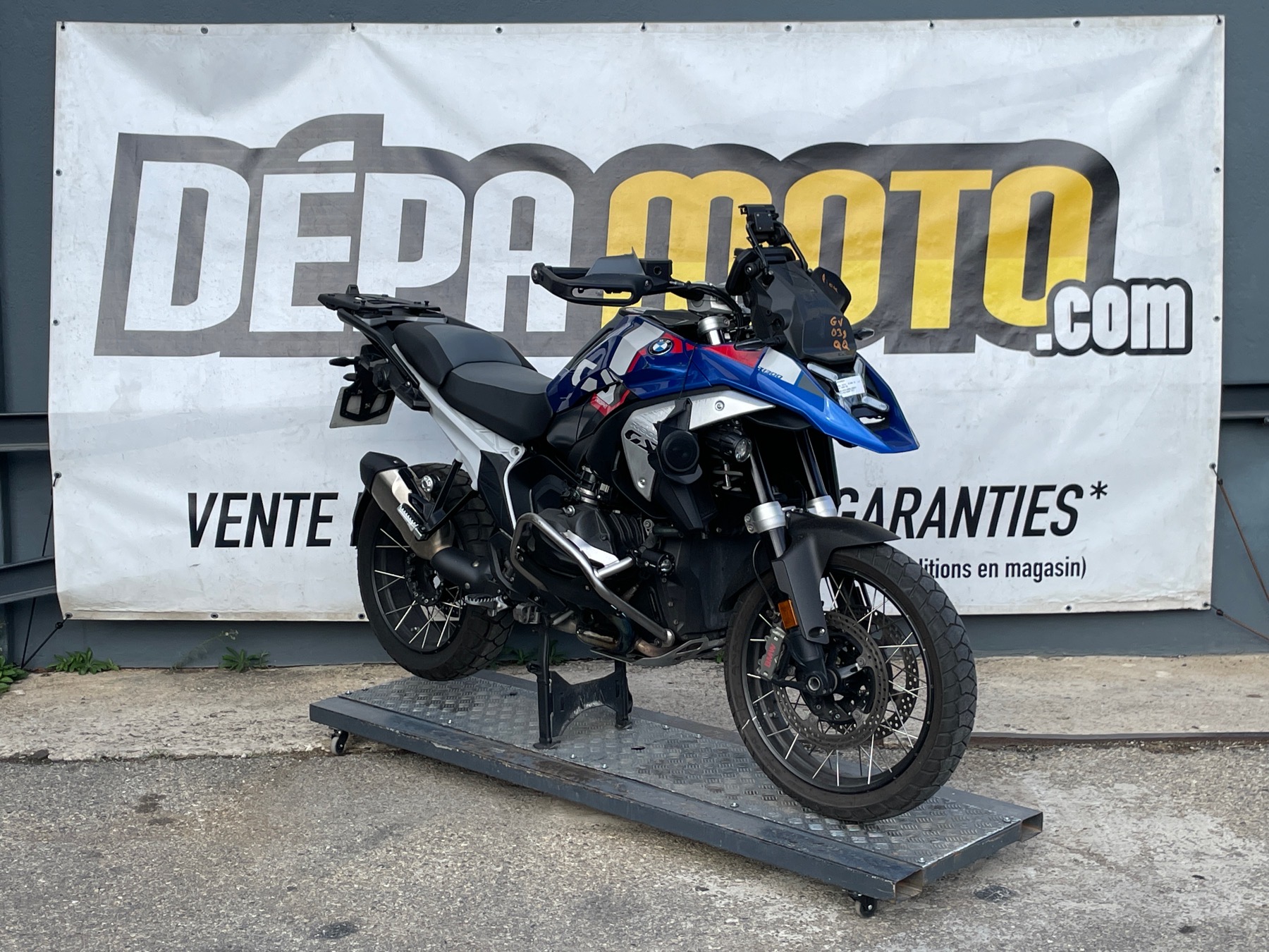 moto accidentée BMW  R1300 GS