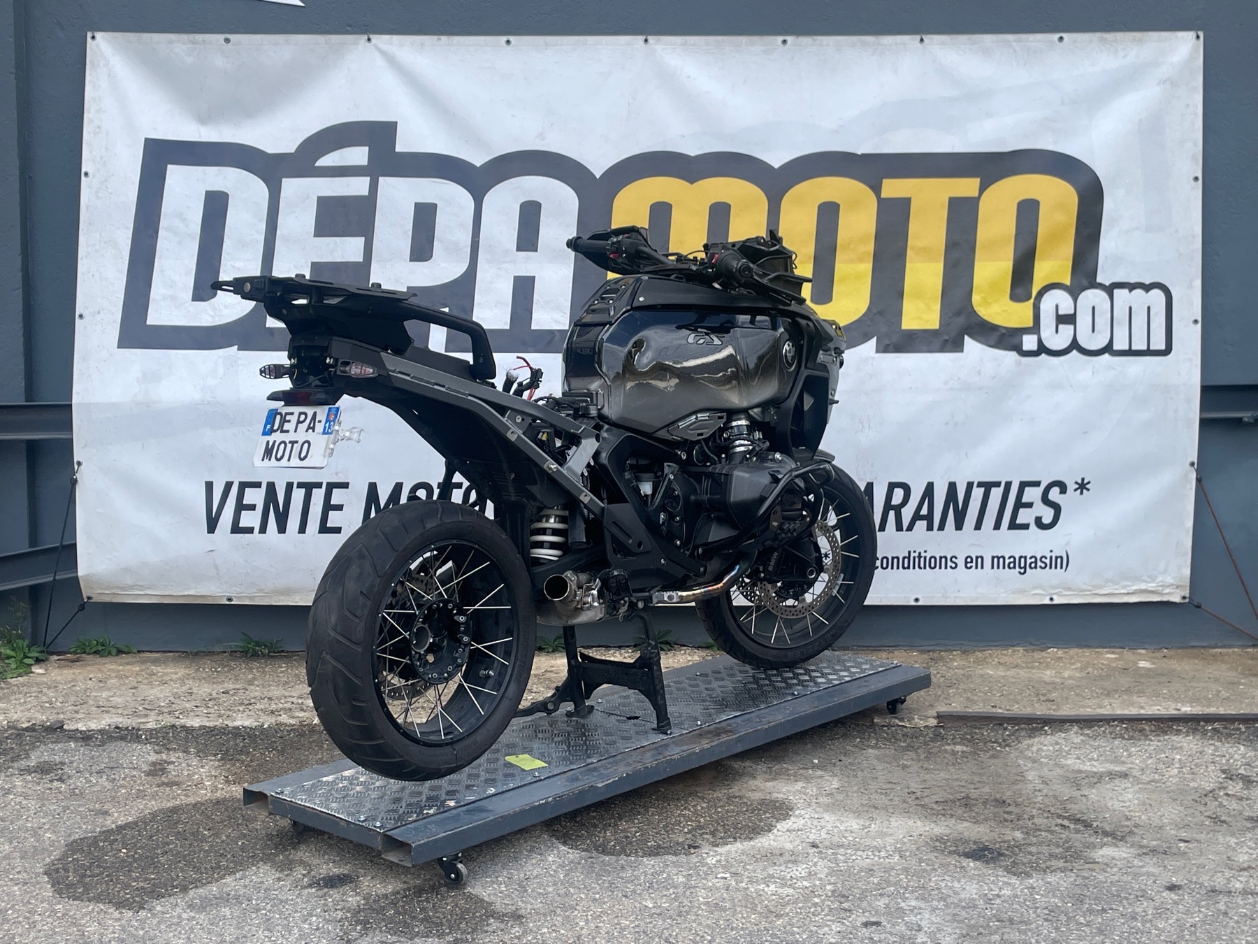 moto accidentée BMW R1300GS ADVENTURE