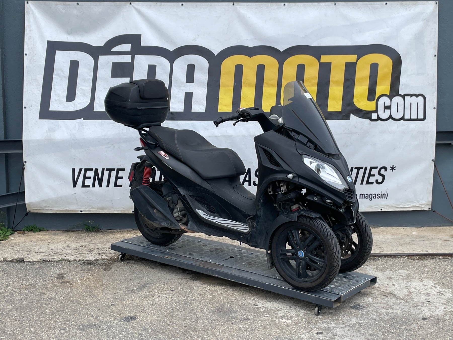 moto accidentée PIAGGIO  MP3 300 HPE