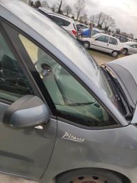 Foto pieza de coche