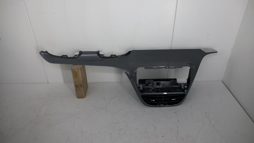 Console central (interieur plastique) PEUGEOT 308 2 PHASE 1 d'occasion