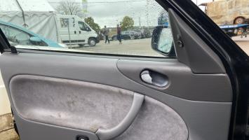 Foto pieza de coche