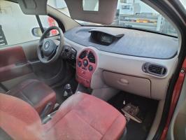 Foto pieza de coche