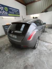 Foto pieza de coche