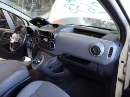 Foto pieza de coche