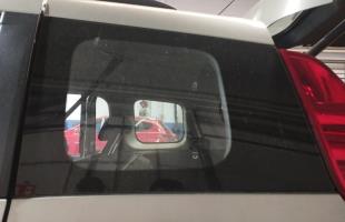 Foto pieza de coche