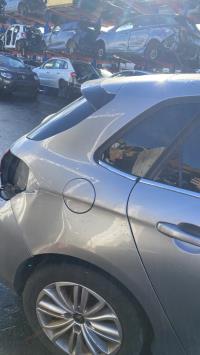 Foto pieza de coche