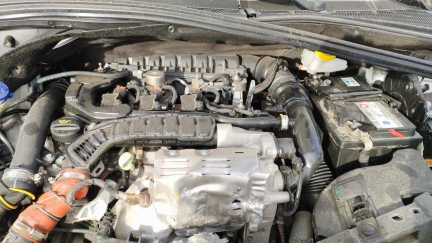 Image Moteur - PEUGEOT 208 1