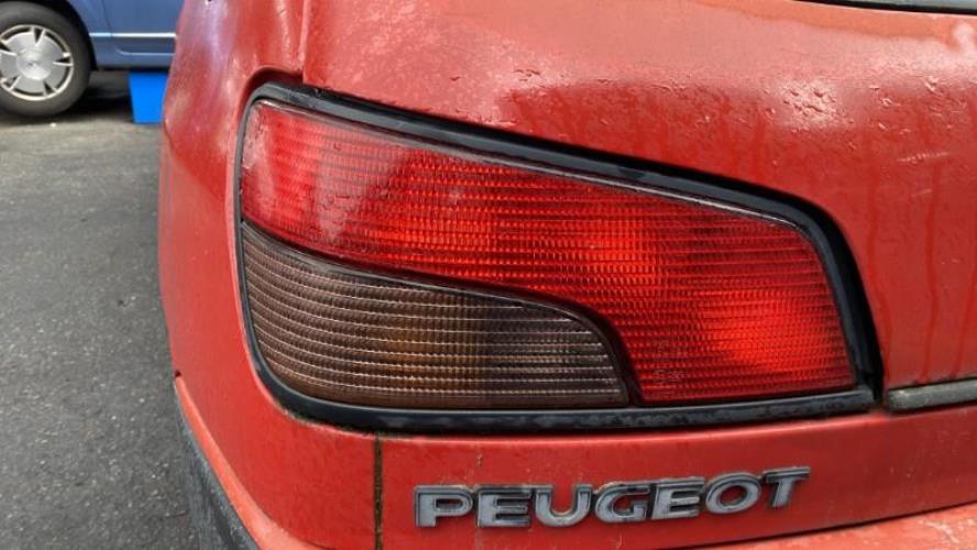 Image Feu arriere principal gauche (feux) - PEUGEOT 306