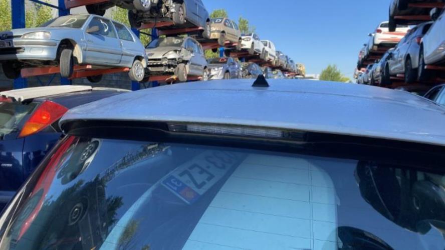 Image Feu arriere stop central - RENAULT ZOE 1