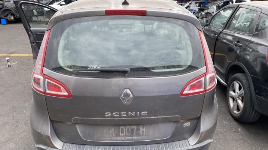 Image Feu arriere secondaire gauche (feux) - RENAULT SCENIC 3