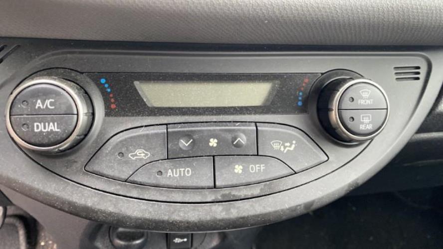 Image Commande chauffage - TOYOTA YARIS 3
