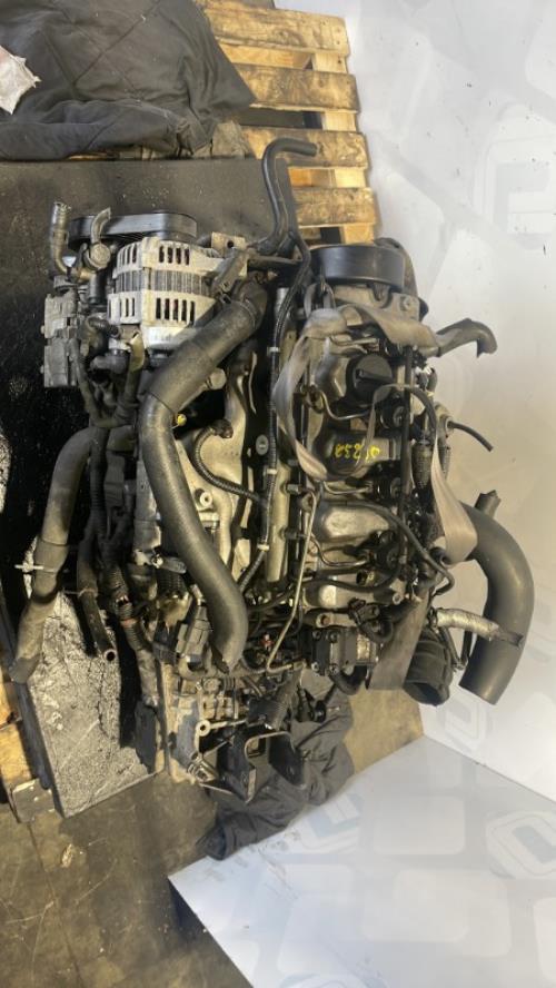 Image Moteur - HYUNDAI ELANTRA 1