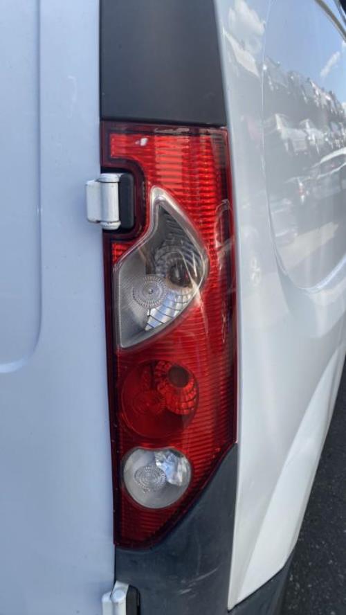 Image Feu arriere principal droit (feux) - RENAULT KANGOO 2