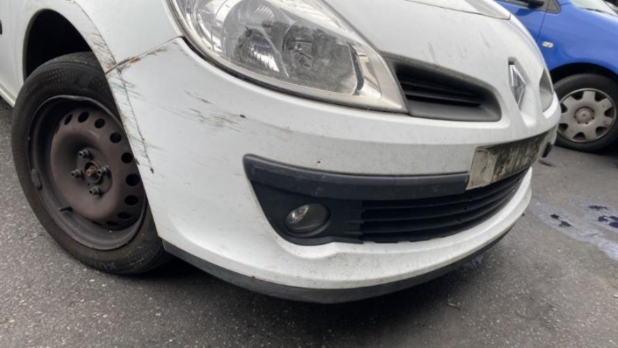 Image Anti brouillard droit (feux) - RENAULT CLIO 3