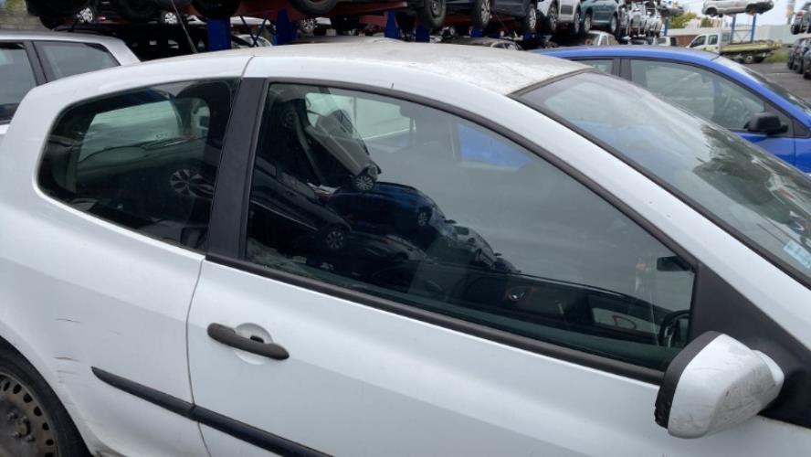 Image Vitre avant droit - RENAULT CLIO 3