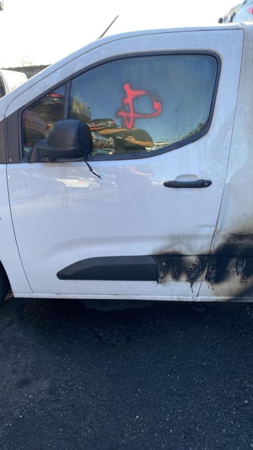 Image Porte avant gauche - PEUGEOT PARTNER 3