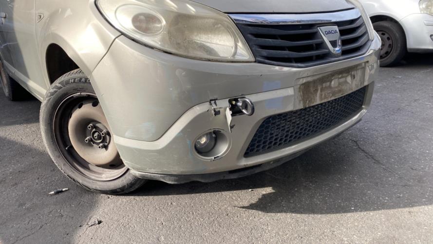 Image Pare choc avant - DACIA SANDERO 1