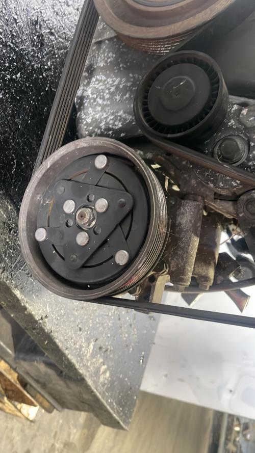 Image Compresseur clim - RENAULT CLIO 3
