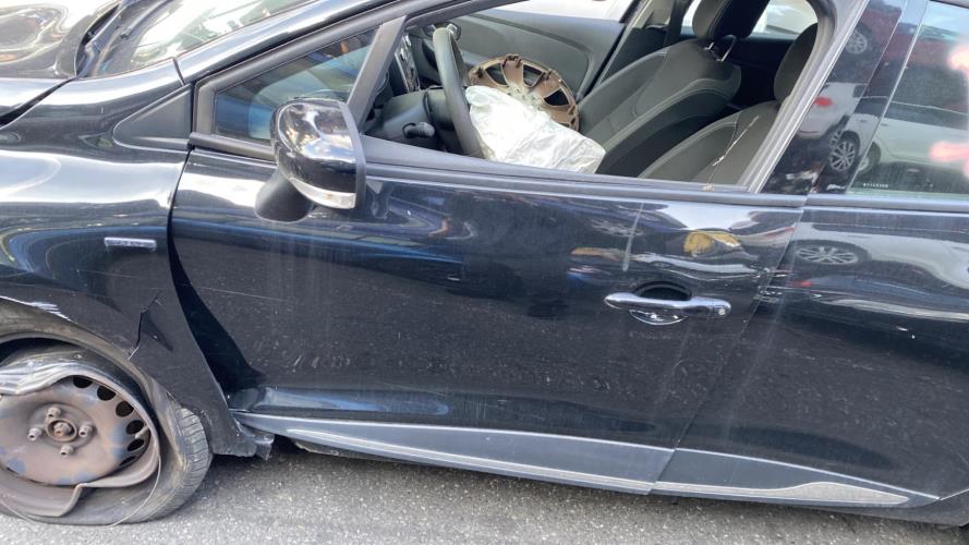 Image Poignee porte avant gauche - RENAULT CLIO 4
