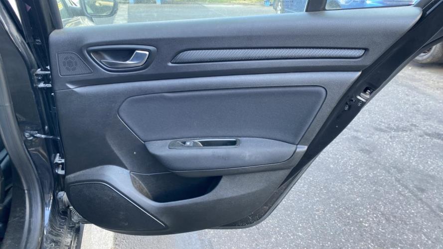 Image Garniture porte arriere droite - RENAULT MEGANE 4