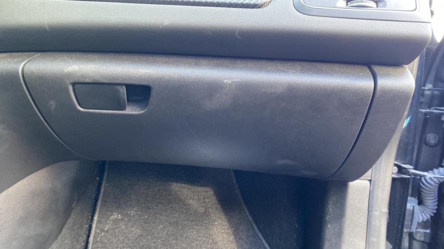 Image Boite a gants - RENAULT MEGANE 4