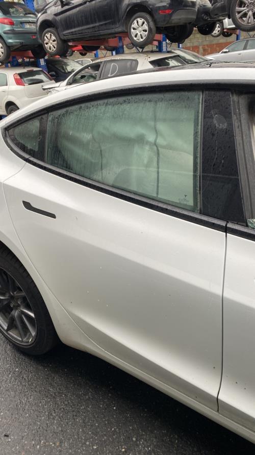 Image Vitre arriere droit - TESLA MODEL 3 5YJ3
