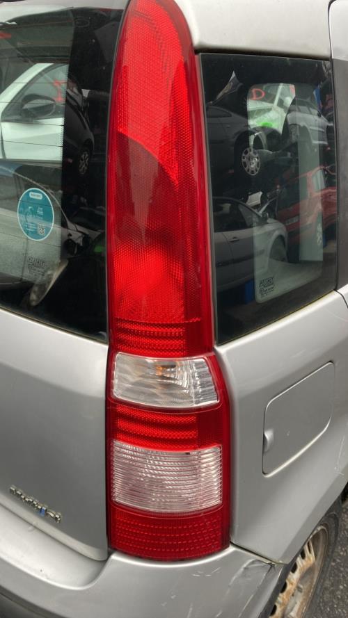 Image Feu arriere principal droit (feux) - FIAT PANDA 2