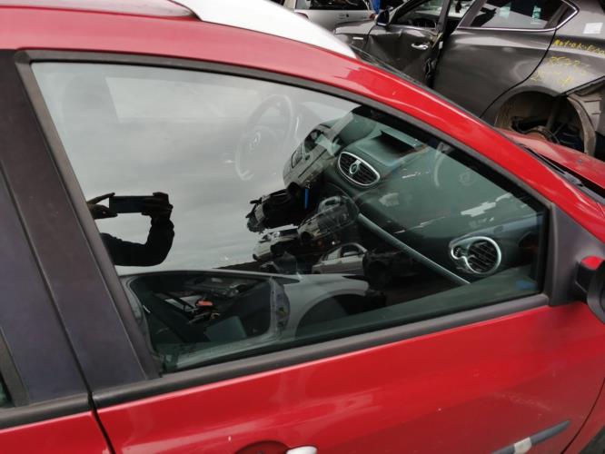 Image Vitre avant droit - RENAULT CLIO 3