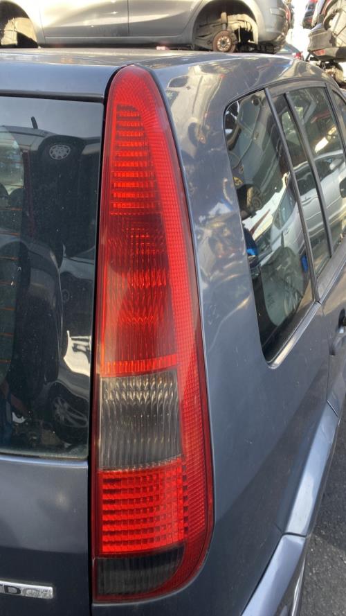 Image Feu arriere principal droit (feux) - FORD FUSION