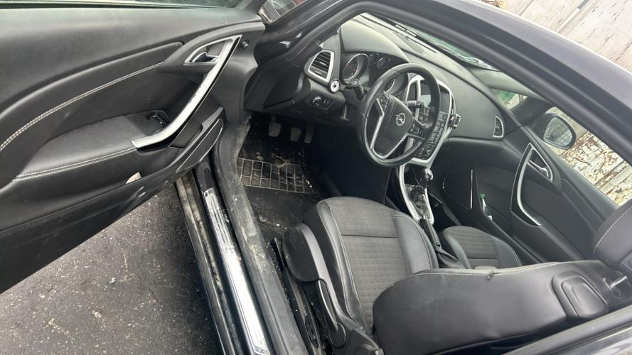 Image Pedale d'embrayage - OPEL ASTRA J