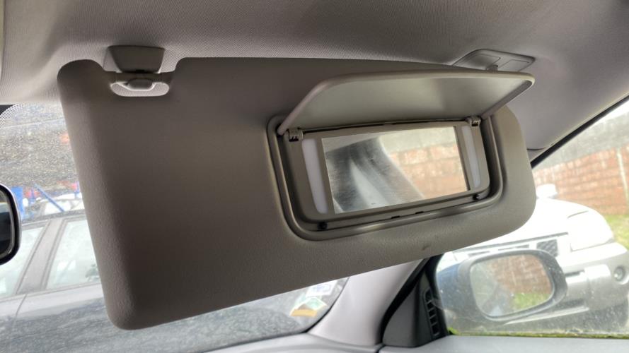 Image Pare soleil droit - VOLVO V 50