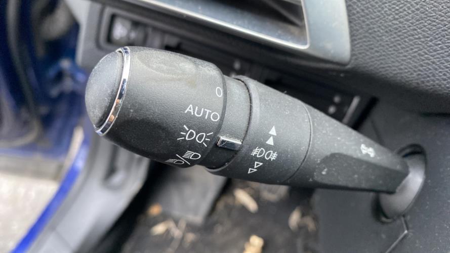 Image Com (Bloc Contacteur Tournant+Commodo Essuie Glace+Commodo Phare) - PEUGEOT 3008 2