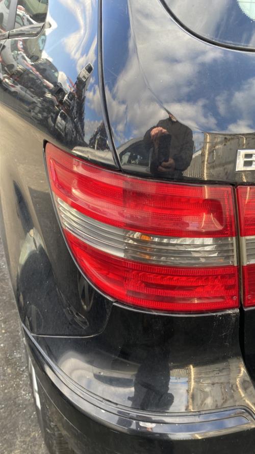 Image Feu arriere principal gauche (feux) - MERCEDES CLASSE B 245