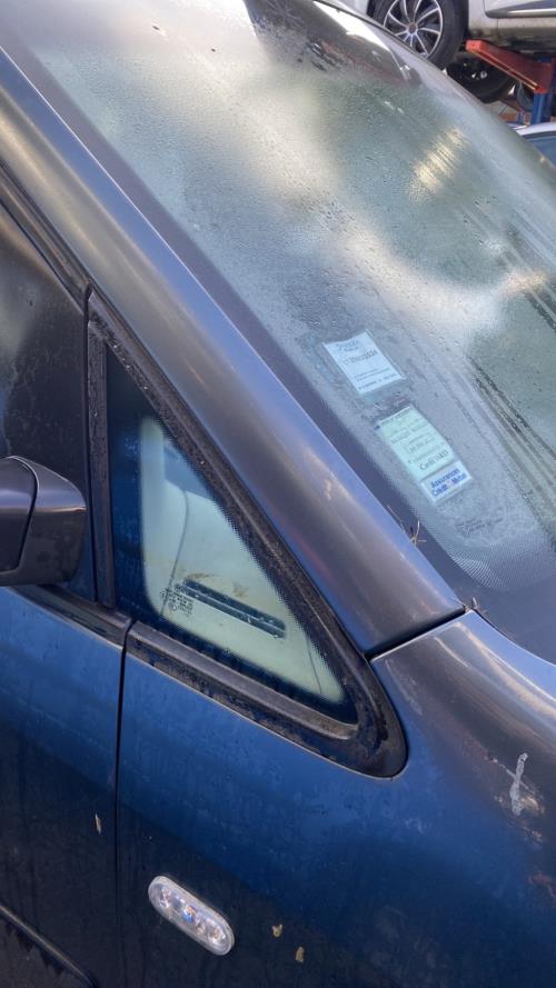 Image Custode avant droit - VOLKSWAGEN CADDY 3