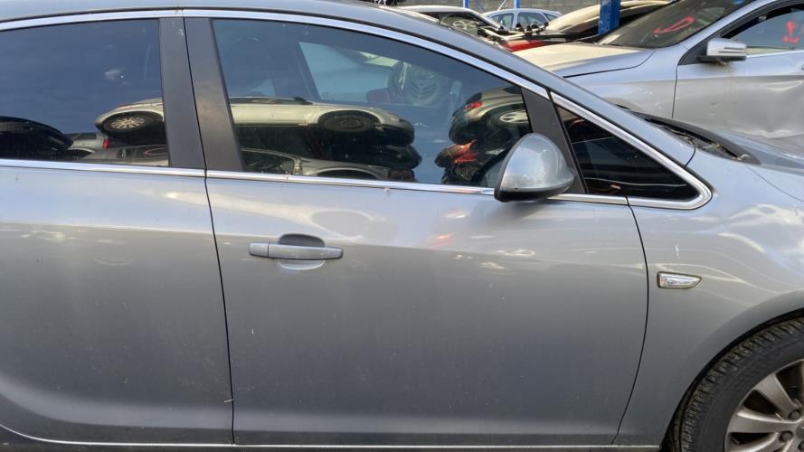 Image Porte avant droit - OPEL ASTRA J
