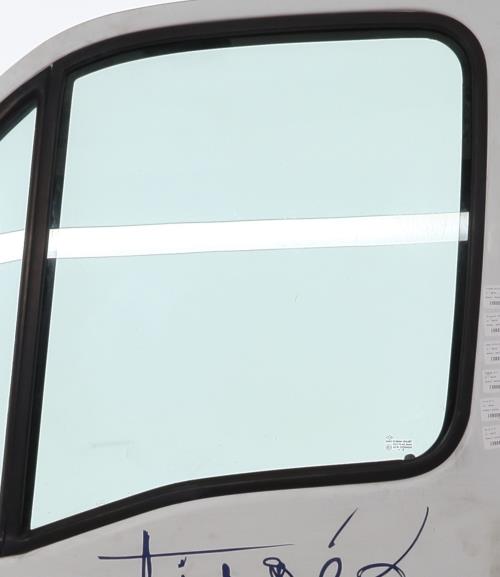 Image Poignee porte avant gauche - RENAULT MASTER 2