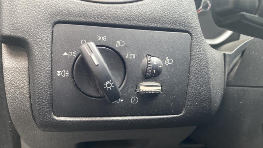 Image Commande de phare - FORD FOCUS 2