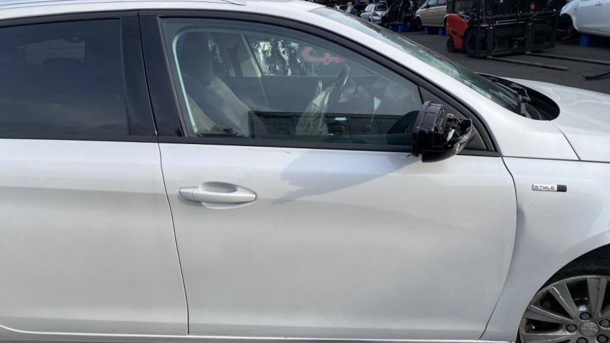 Image Vitre avant droit - PEUGEOT 308 2 SW