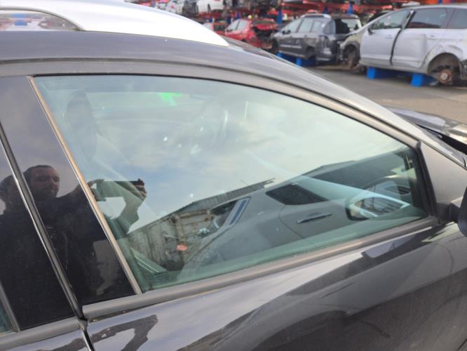 Image Vitre avant droit - RENAULT MEGANE 3
