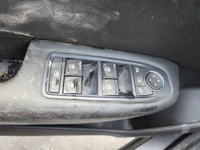 Image Interrupteur de leve vitre avant gauche - RENAULT ARKANA