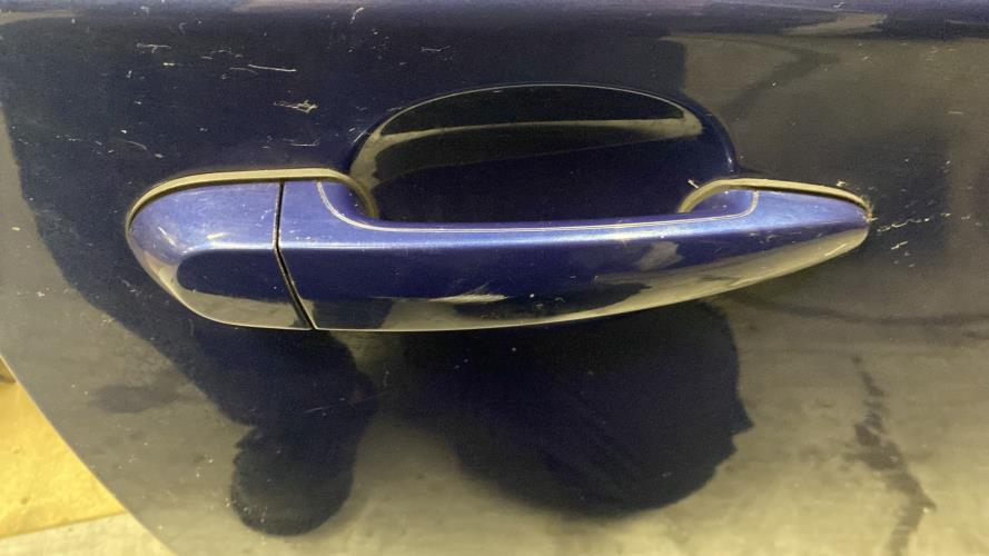 Image Poignee porte avant droit - BMW SERIE 1 E88