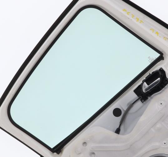 Image Vitre arriere gauche - PEUGEOT 208 1