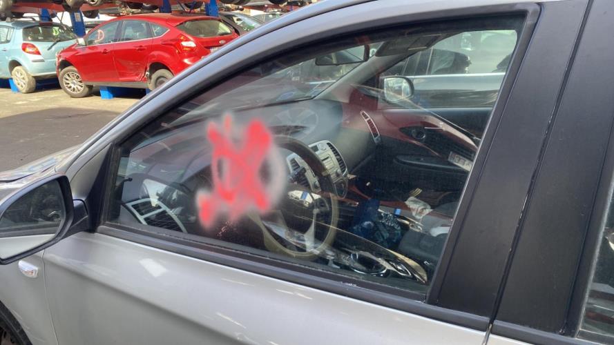 Image Porte avant gauche - HYUNDAI I 20 1